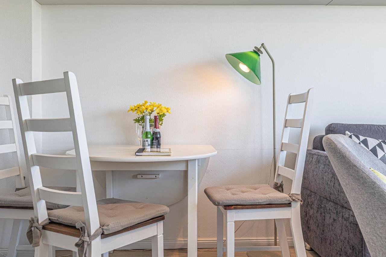 Fewo1846 - Del Mar - Komfortable 2-Zimmer-Wohnung Mit Balkon Im 7 Og Gluecksburg Exterior photo
